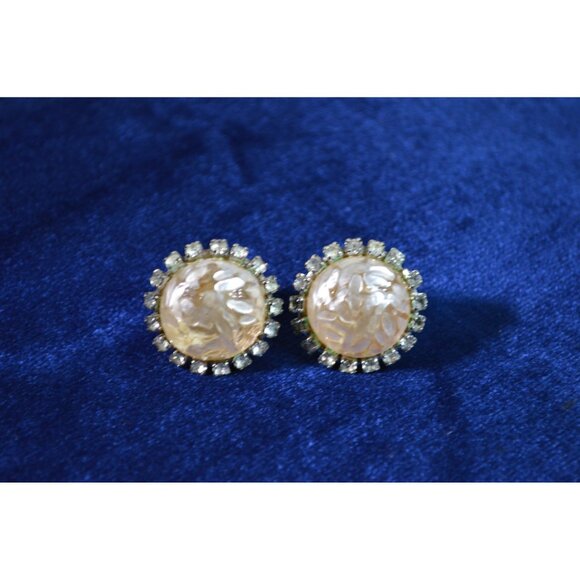 Vintage Faux Pearl Baroque Rhinestone Earrings Off White Clip On Circle Round - Picture 6 of 8